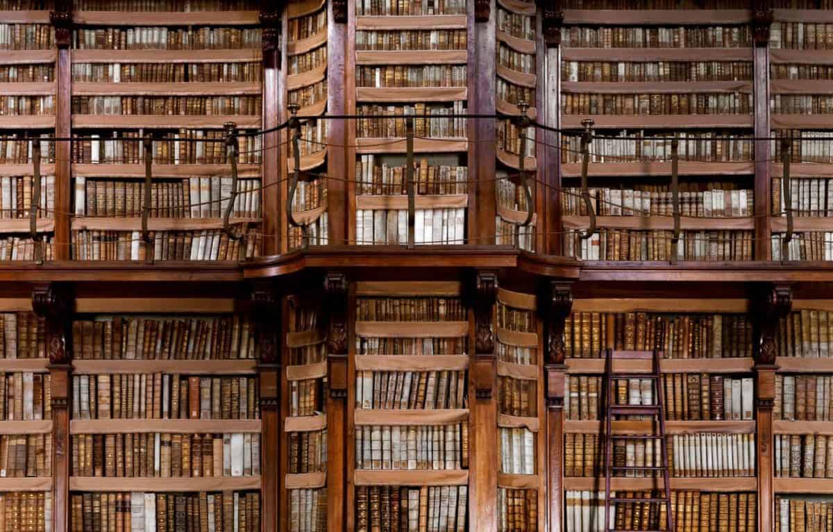 biblioteca-angelica-e1539957720741